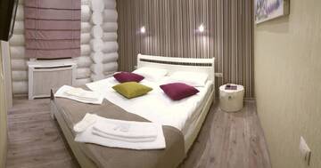 Фото Отель Filvarok Hotel г. Березовка 1
