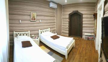 Фото Отель Filvarok Hotel г. Березовка 3