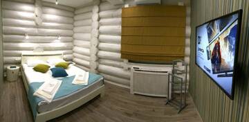 Фото номера Улучшенный двухместный номер с 1 кроватью Отель Filvarok Hotel г. Березовка 5